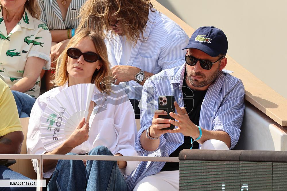 Roland Garros 2023 - Celebrities In The Stands - Day 13 NB