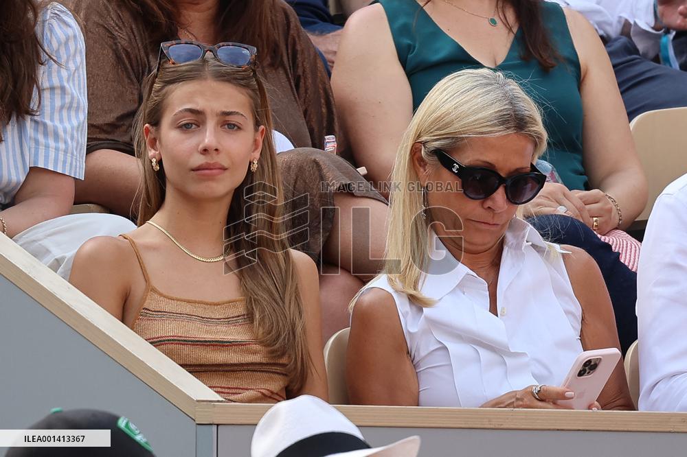 Roland Garros 2023 - Celebrities In The Stands - Day 13 NB
