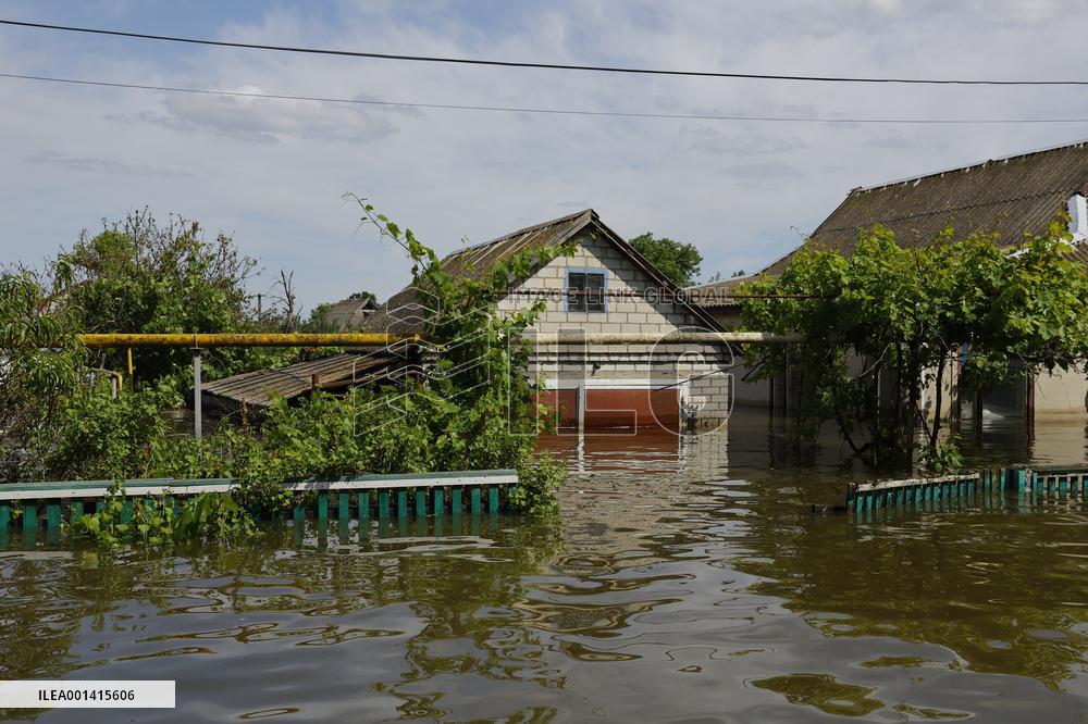 UKRAINE-CRISIS-KAKHOVKA-DAM-COLLAPSE