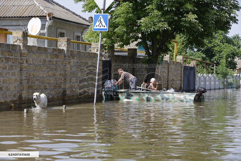 UKRAINE-CRISIS-KAKHOVKA-DAM-COLLAPSE