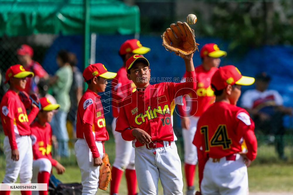 (SP)PHILIPPINES-MUNTINLUPA CITY-BASEBALL-INSPIRATION