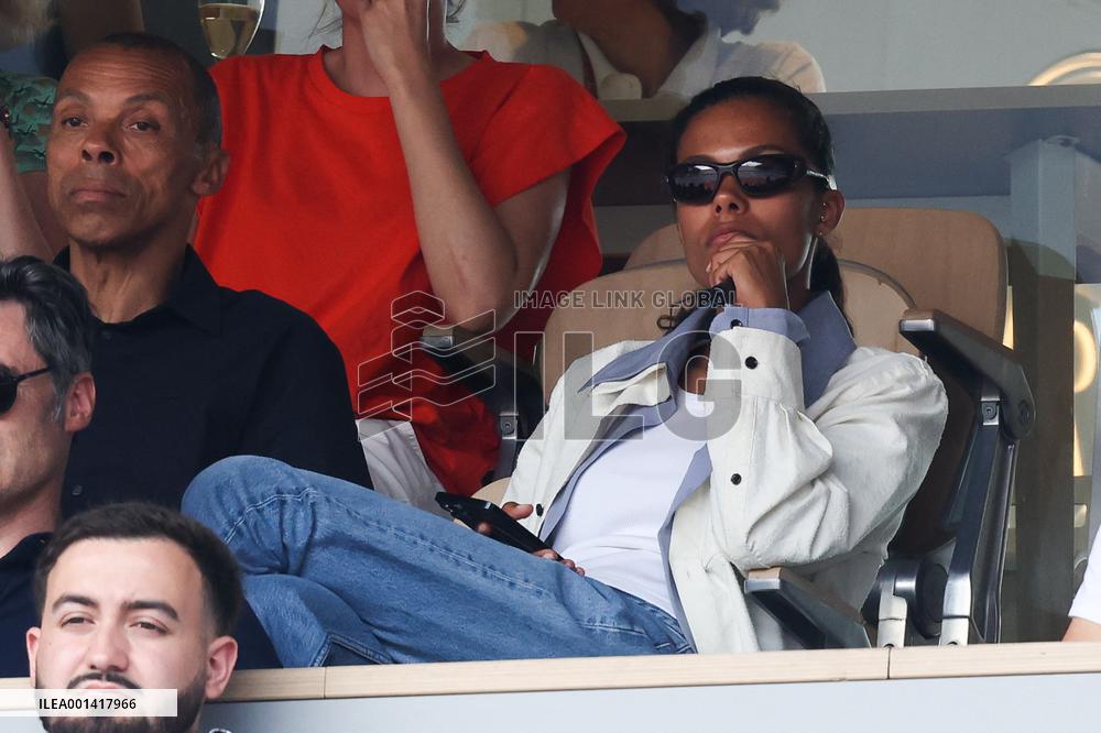 Roland Garros 2023 - People In The Stands - Day 14 NB