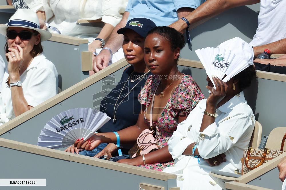 Roland Garros 2023 - People In The Stands - Day 14 NB