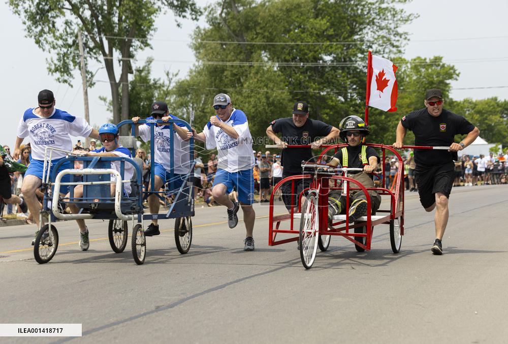 CANADA-ONTARIO-DUNNVILLE-BED RACE