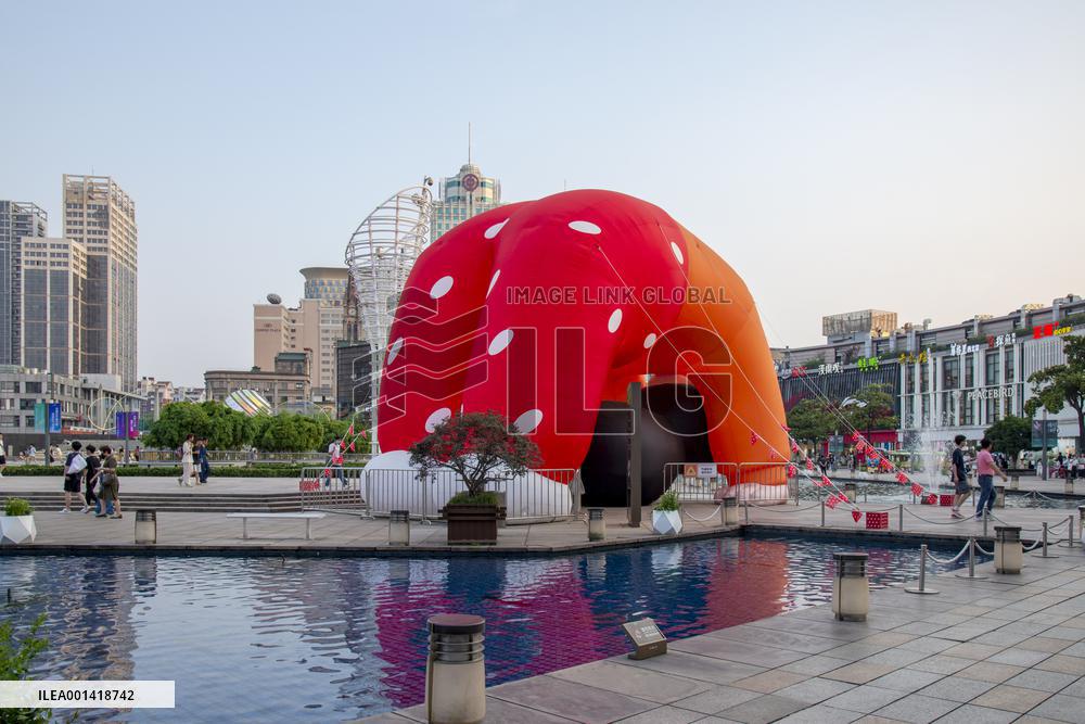 LOWER BACK Girl Air Model In Ningbo