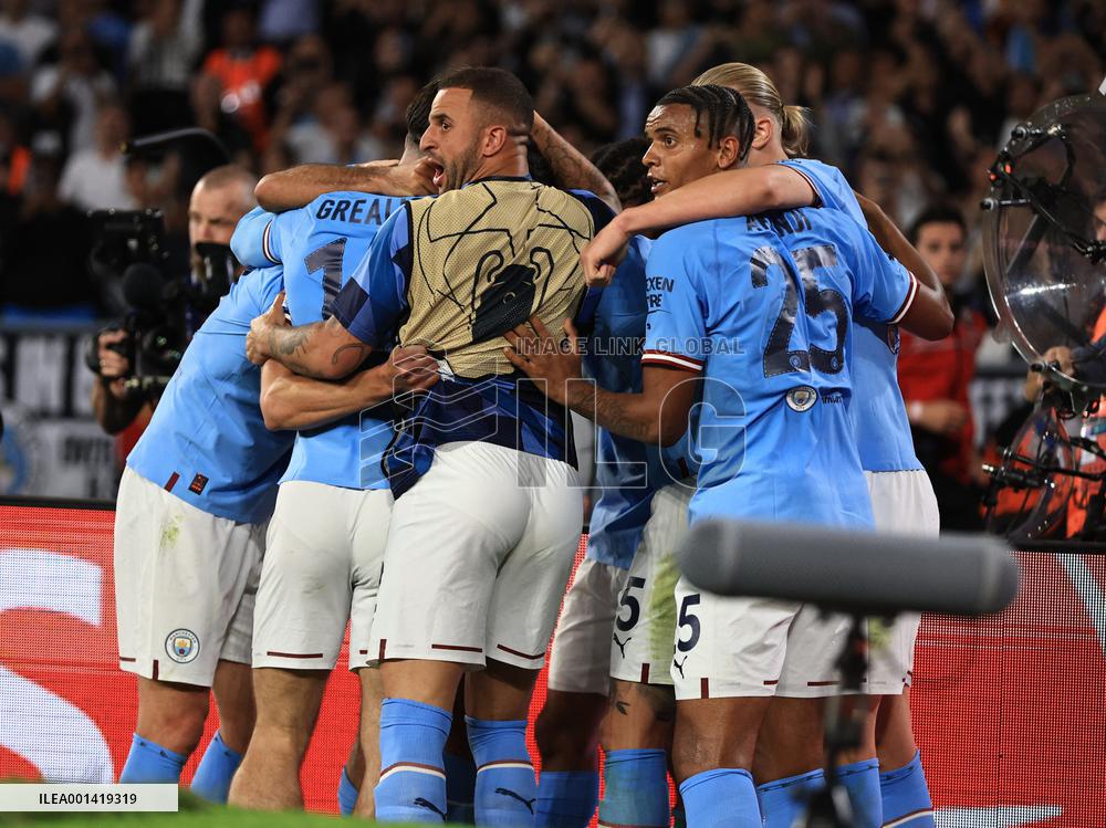Manchester City Wins Champions League - Istanbul