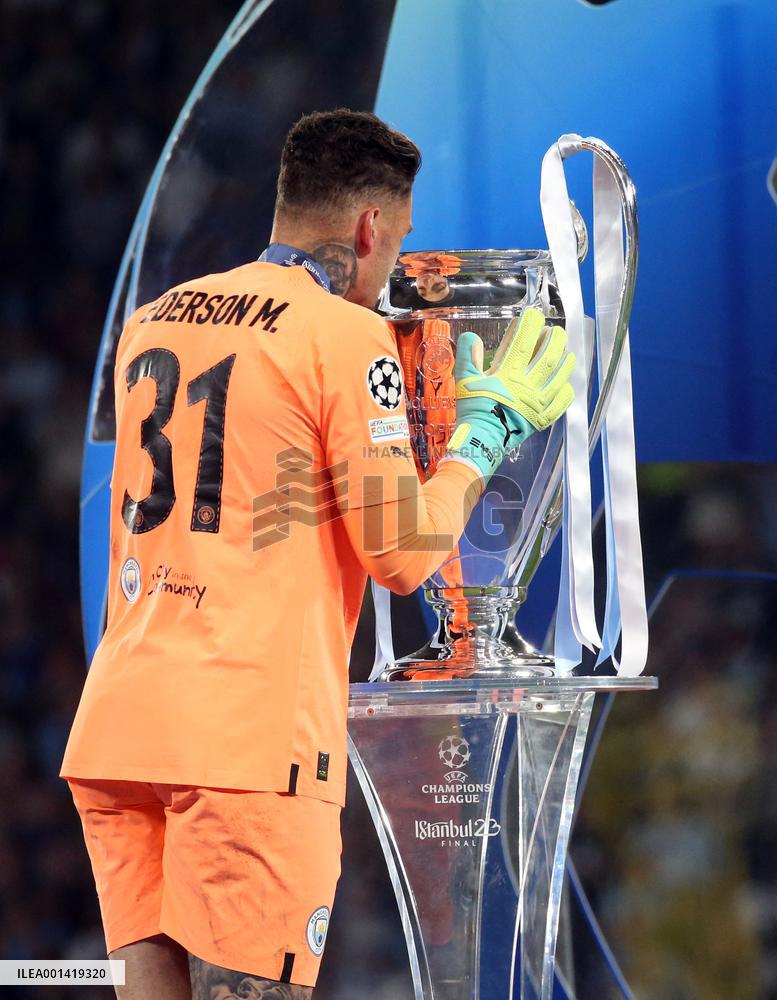 Manchester City Wins Champions League - Istanbul