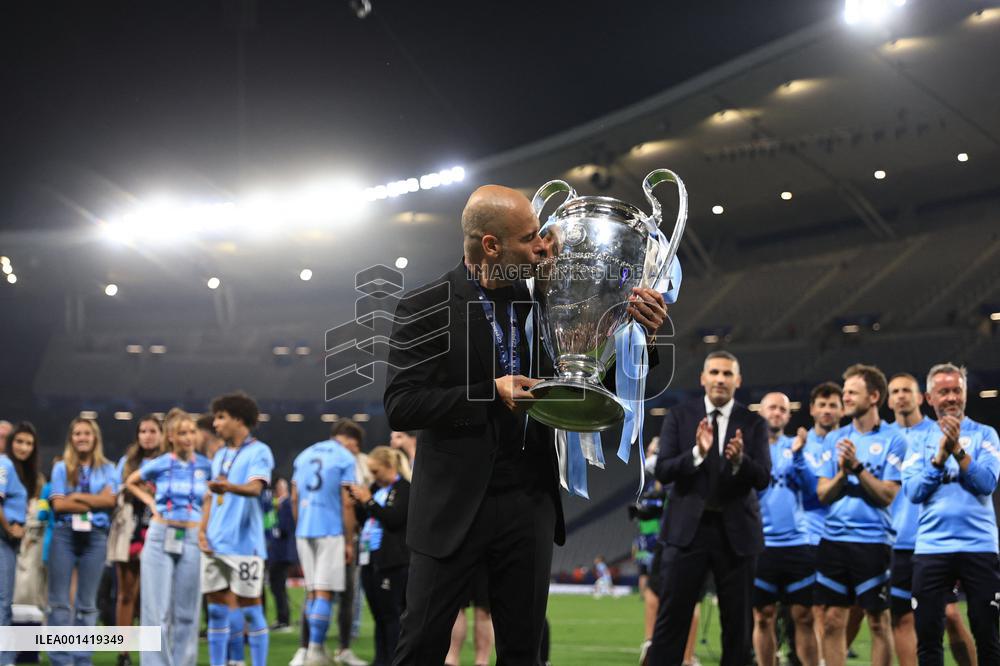 Manchester City Wins Champions League - Istanbul