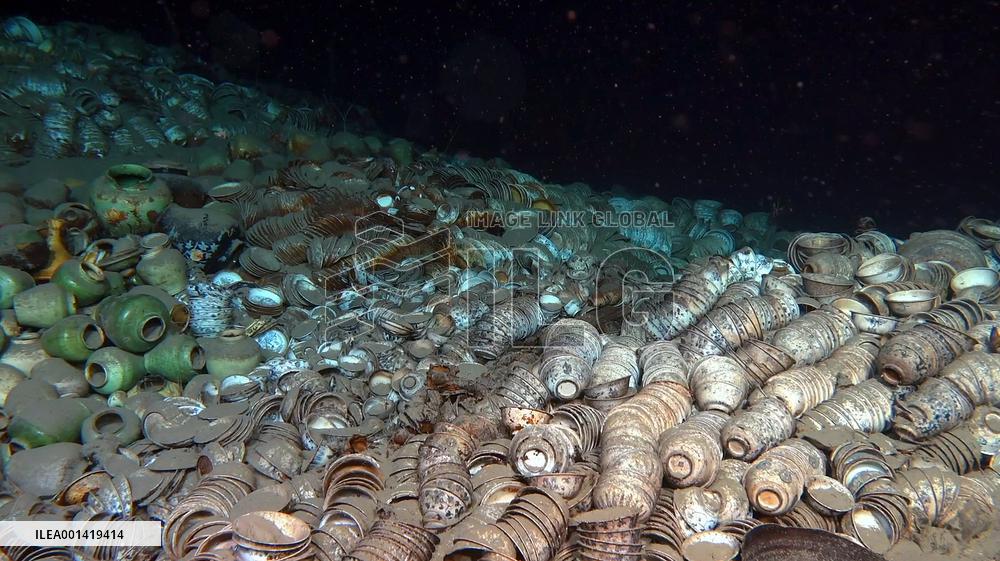 Xinhua Headlines: China conducts challenging deep-sea exploration of Ming Dynasty shipwrecks