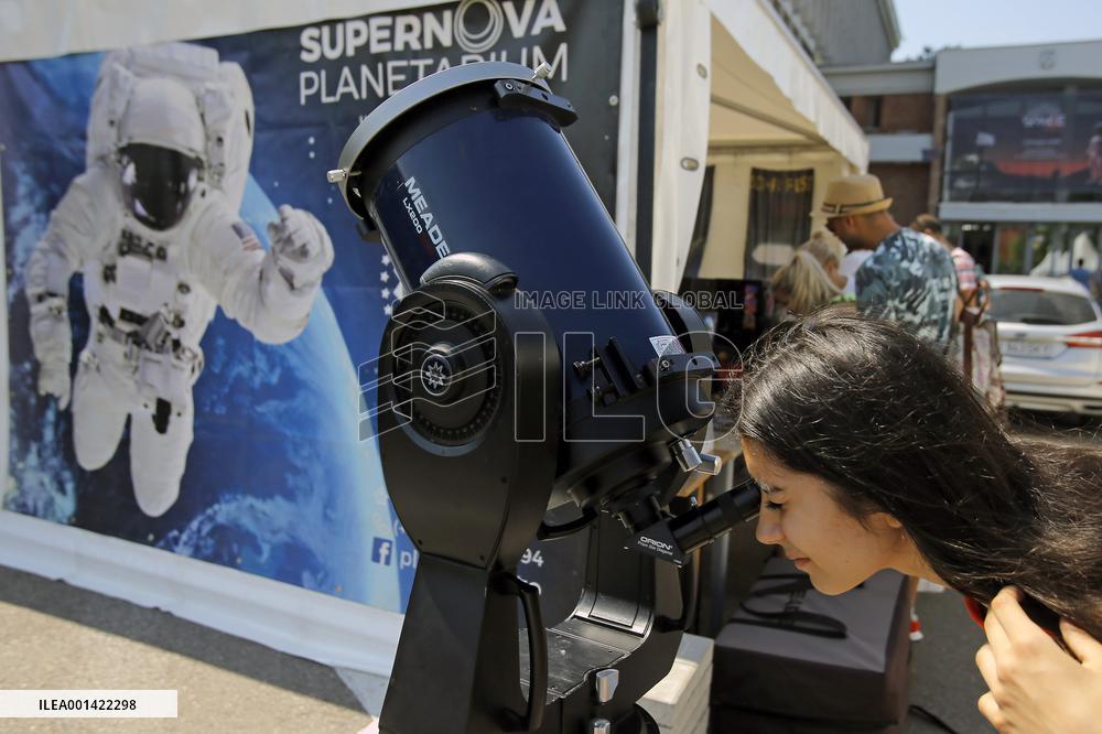 ROMANIA-BUCHAREST-TECHNOLOGY EXHIBITION