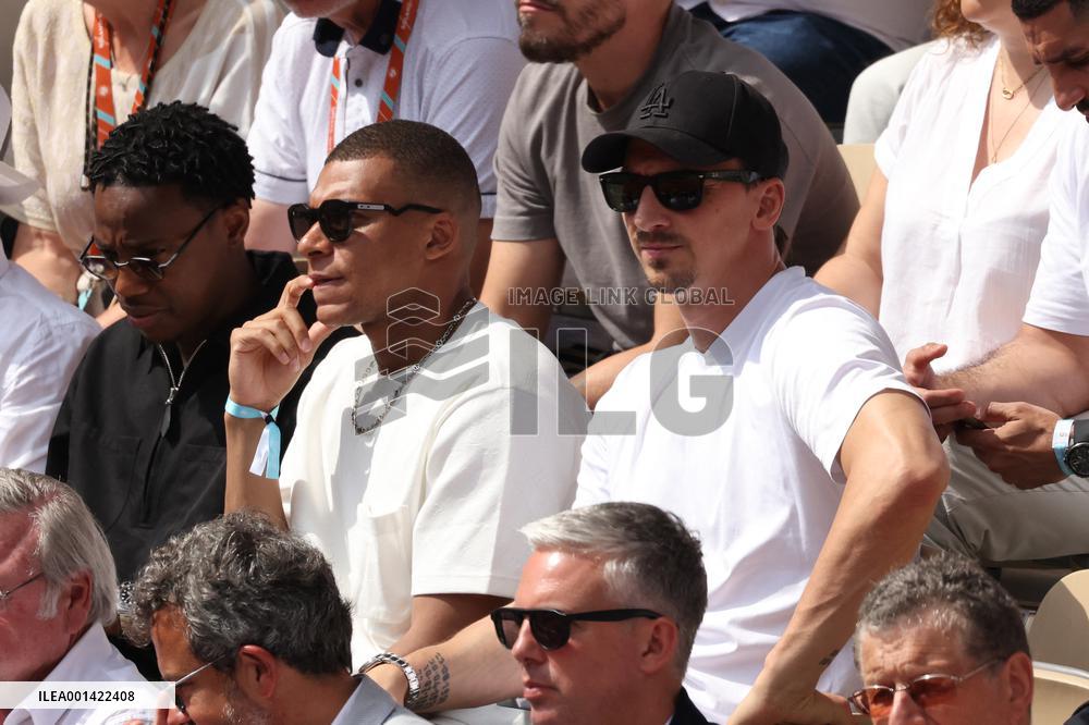 Roland Garros 2023 - Celebrities In The Stands - Day 15 NB