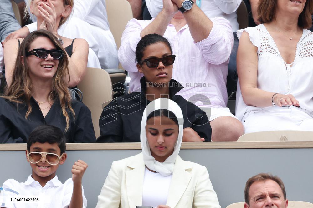 Roland Garros 2023 - Celebrities In The Stands - Day 15 NB
