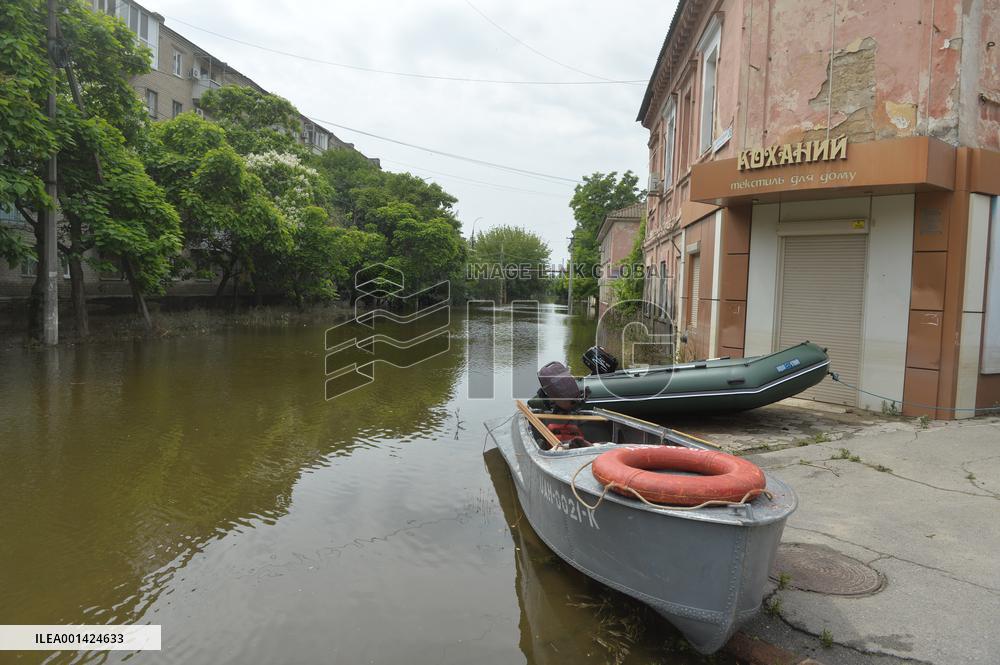 UKRAINE-CRISIS-KAKHOVKA-DAM-COLLAPSE