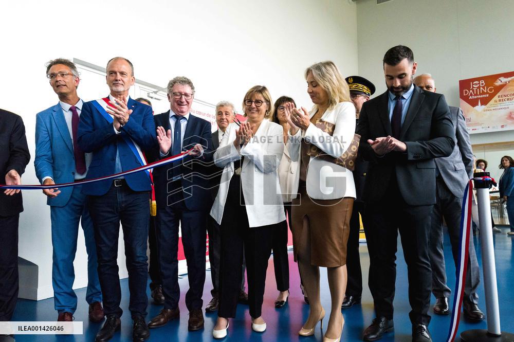 Sylvie Retailleau Visit To Toulouse