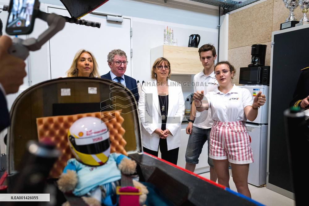 Sylvie Retailleau Visit To Toulouse