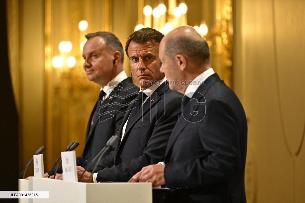 Weimar Triangle Summit Press Conference - Paris