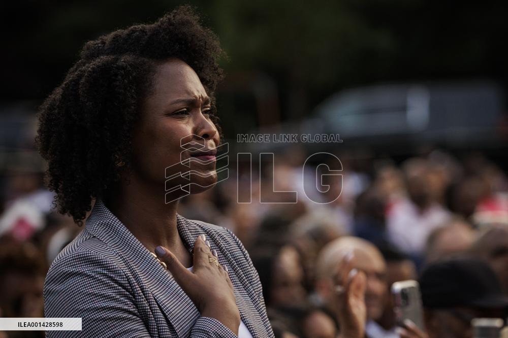 DC: President Biden Hosts a Juneteenth Concert on the South Lawn