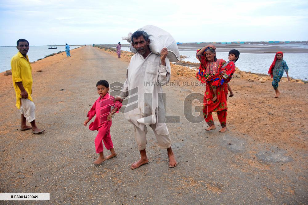 PAKISTAN-THATTA-CYCLONE BIPARJOY-EVACUATION