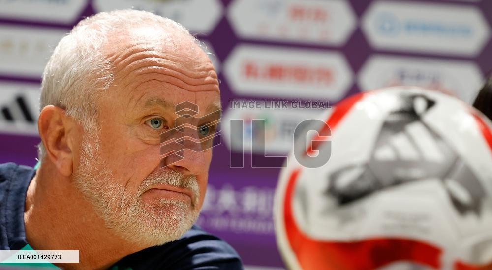 (SP)CHINA-BEIJING-FOOTBALL-INTERNATIONAL MATCH-ARGENTINA VS AUSTRALIA-PRESS CONFERENCE (CN)