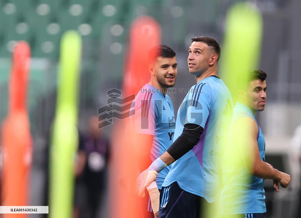 (SP)CHINA-BEIJING-FOOTBALL-INTERNATIONAL MATCH-ARGENTINA VS AUSTRALIA-TRAINING (CN)