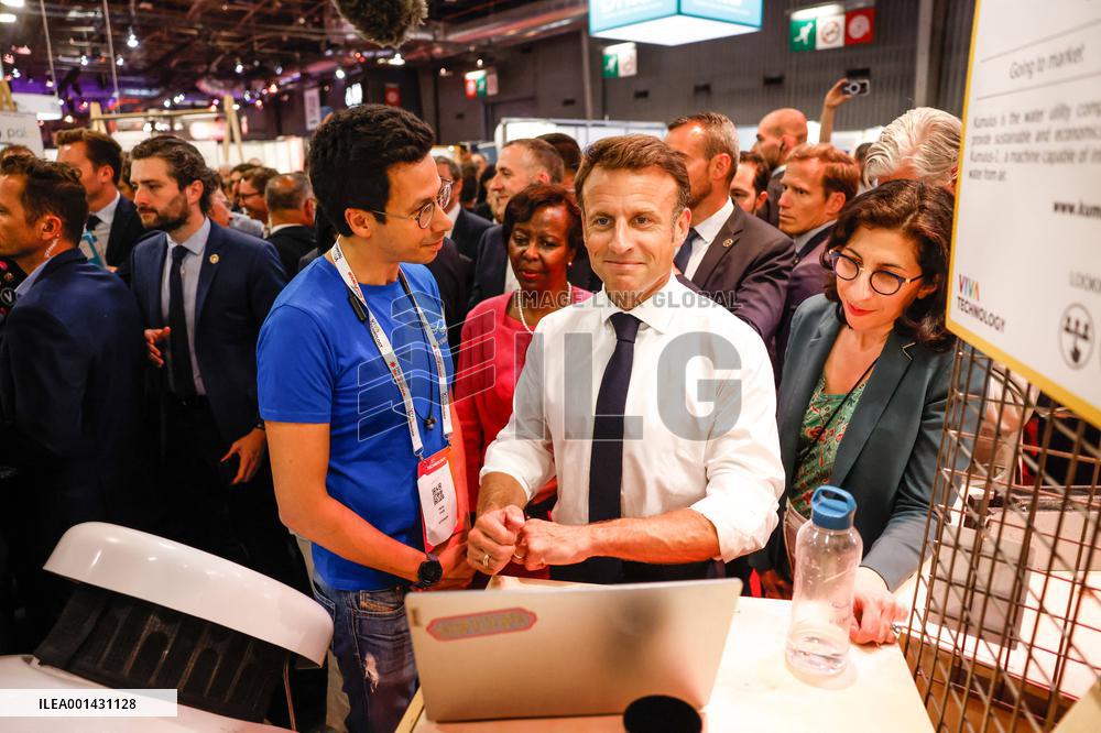 Emmanuel Macron Visits The Vivatech Exhibition - Paris