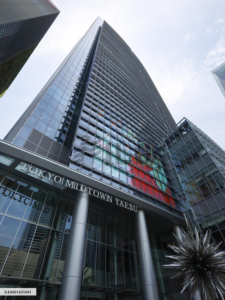 Exterior view of Tokyo Midtown Yaesu