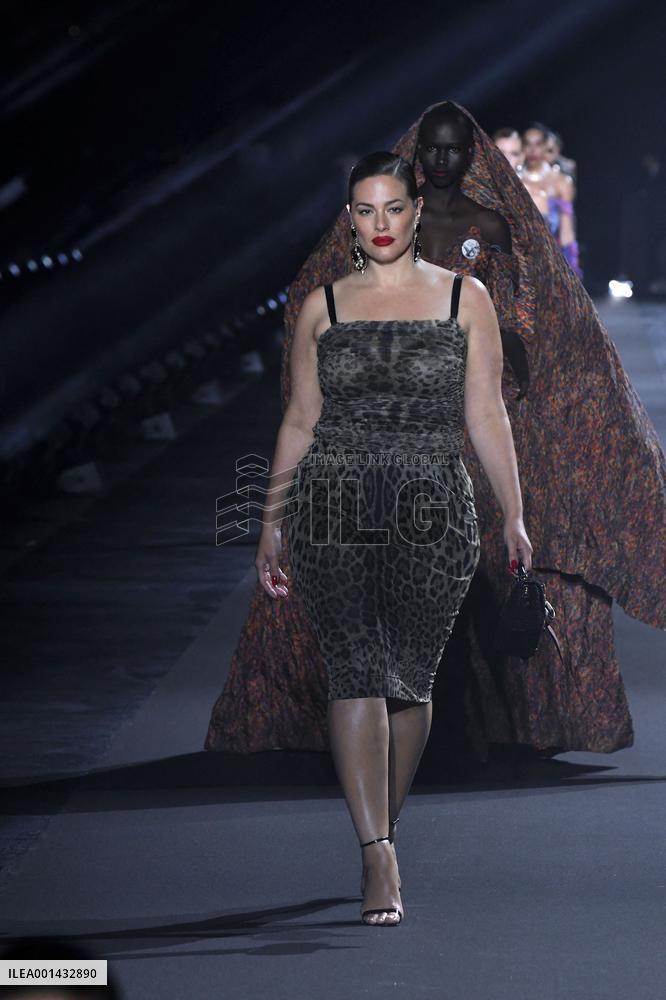 LuisaViaRoma & British Vogue Fashion Show - Florence