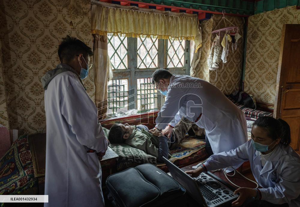 CHINA-TIBET-MEDICAL TEAM-HOME SERVICE (CN)