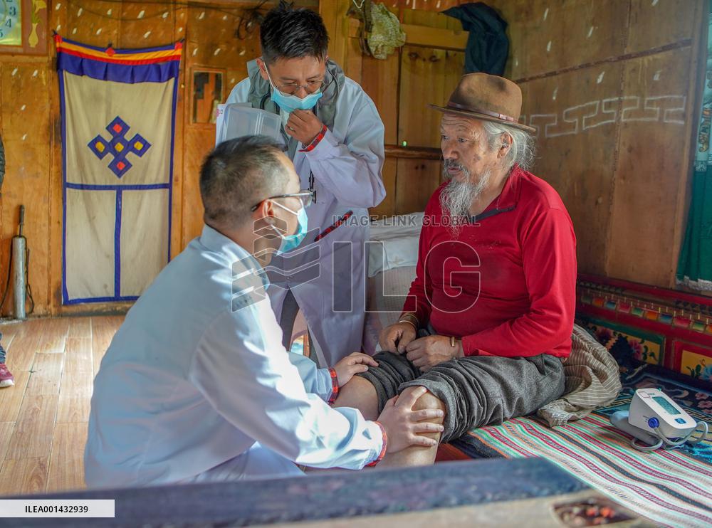 CHINA-TIBET-MEDICAL TEAM-HOME SERVICE (CN)