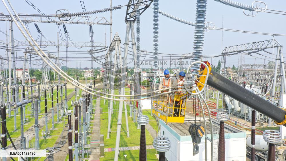 Power Grid Construction