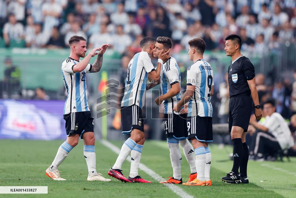 (SP)CHINA-BEIJING-FOOTBALL-INTERNATIONAL INVITATIONAL-ARGENTINA VS AUSTRALIA (CN)