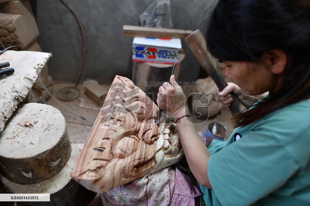 CHINA-FUJIAN-FUZHOU-DRAGON BOAT PRODUCTION (CN)
