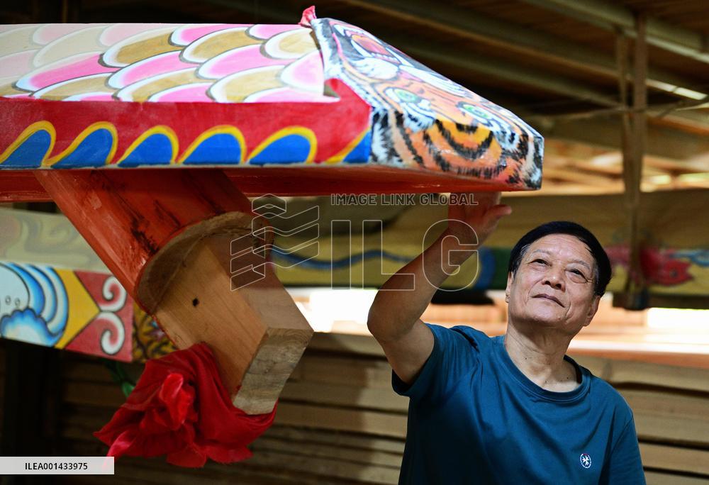 CHINA-FUJIAN-FUZHOU-DRAGON BOAT PRODUCTION (CN)