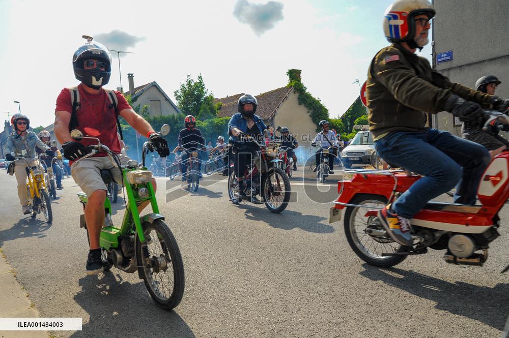 Gathering of Old Mopeds - Piney