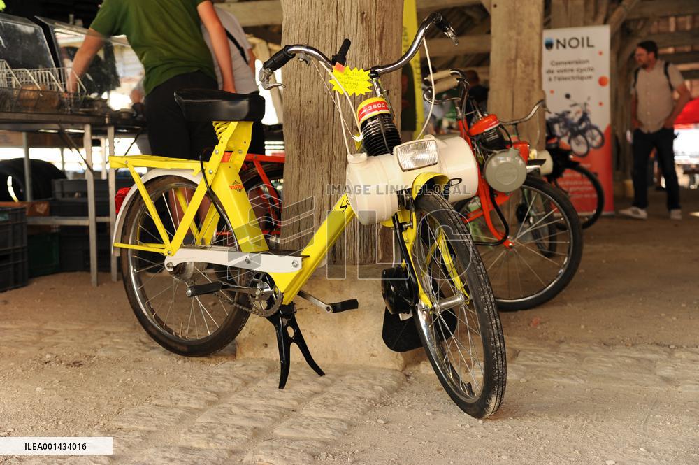 Gathering of Old Mopeds - Piney