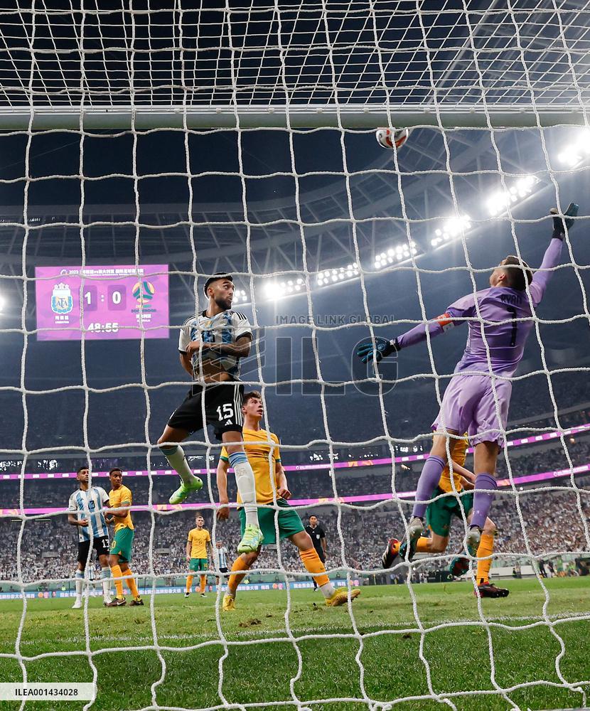 (SP)CHINA-BEIJING-FOOTBALL-INTERNATIONAL INVITATIONAL-ARGENTINA VS AUSTRALIA (CN)