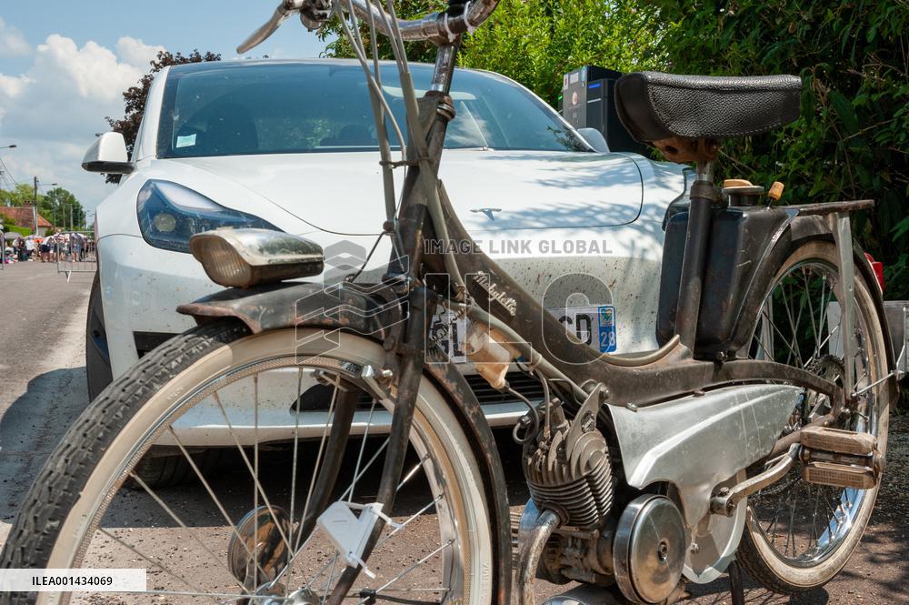 Gathering of Old Mopeds - Piney