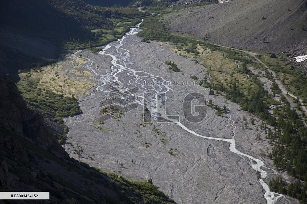 Hiking Up To Glacier Blanc