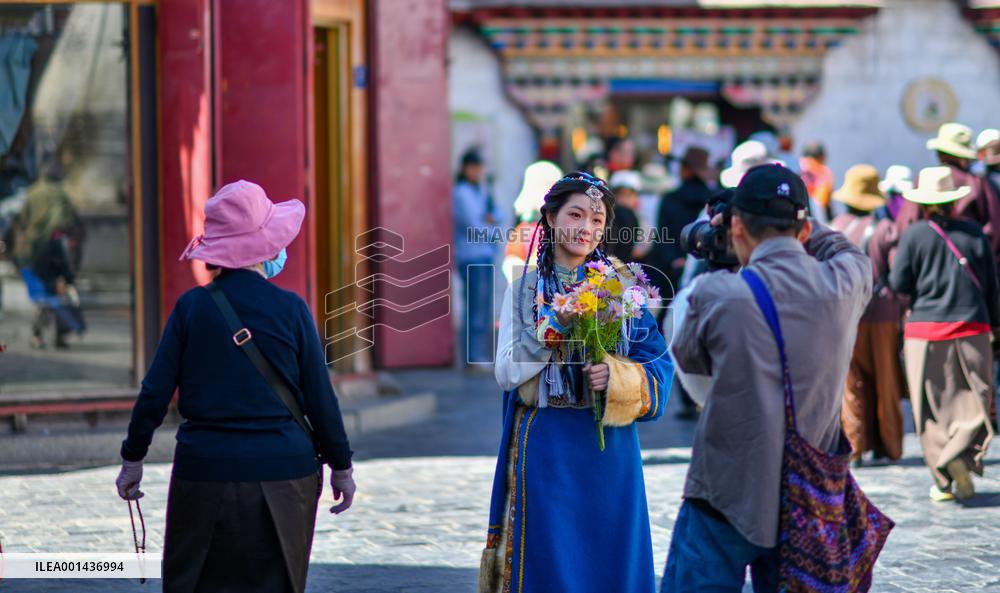 (InTibet)CHINA-TIBET-LHASA-TOURISM (CN)