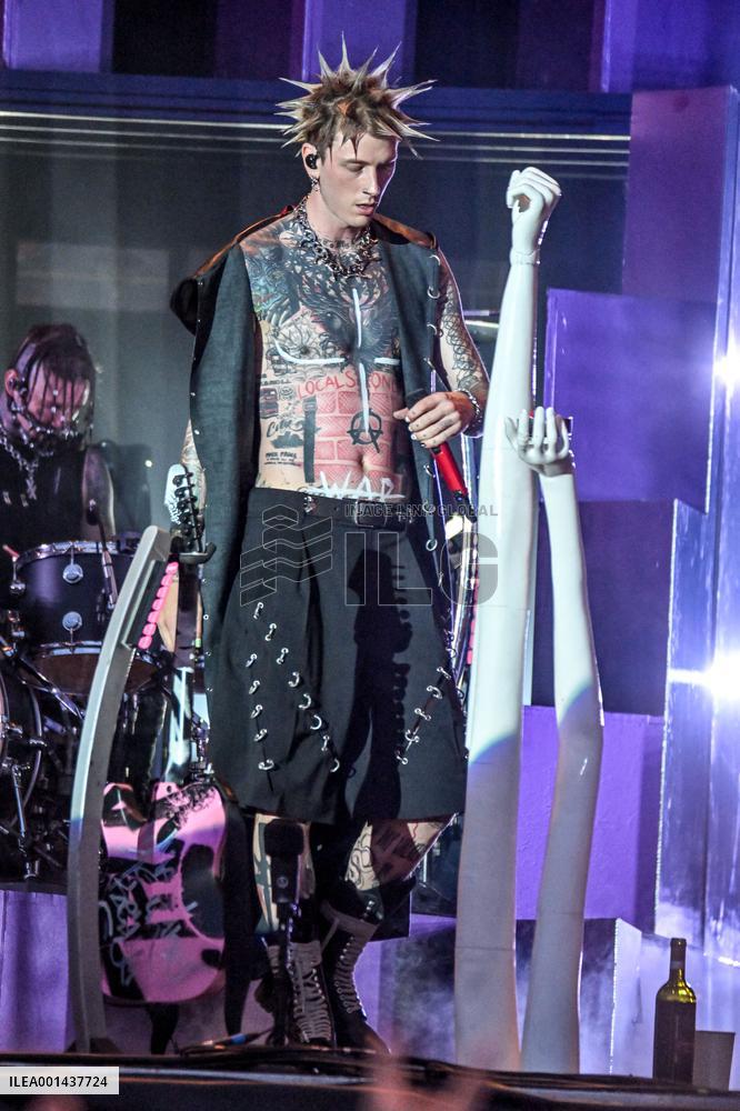 Hellfest Festival Machine Gun Kelly