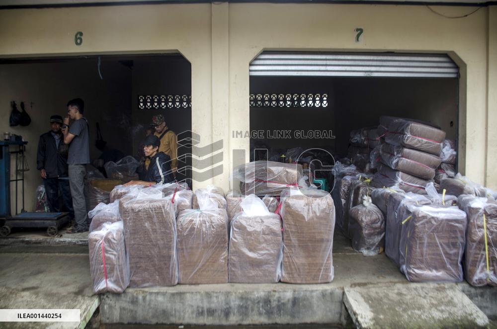 INDONESIA-SUMEDANG-TOBACCO-MARKET