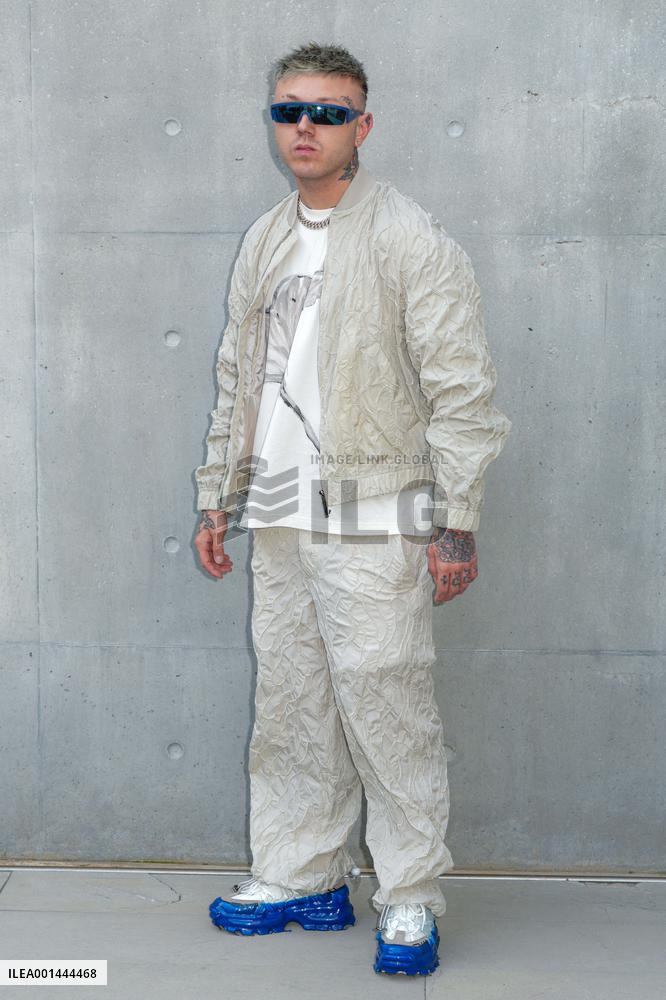 MFW - Emporio Armani Arrival