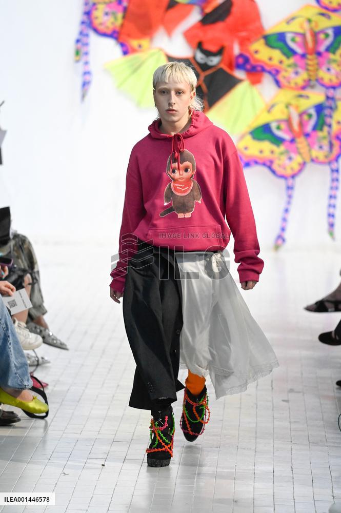 MFW - Simon Crackers Runway