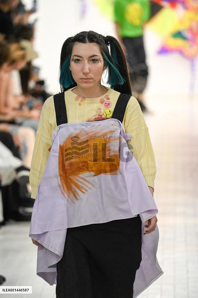 MFW - Simon Crackers Runway