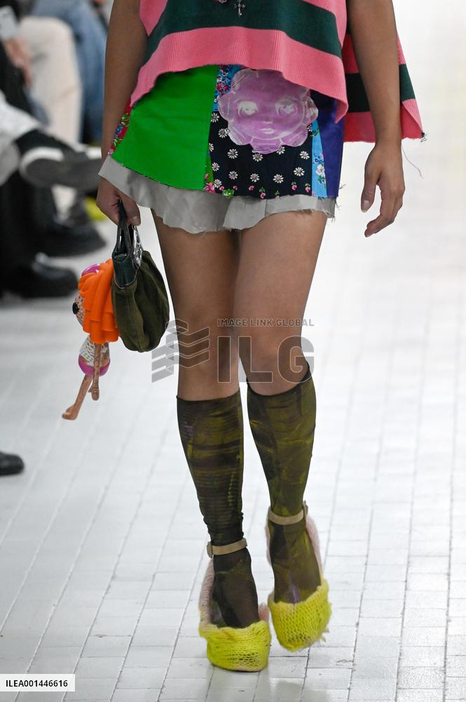 MFW - Simon Crackers Runway