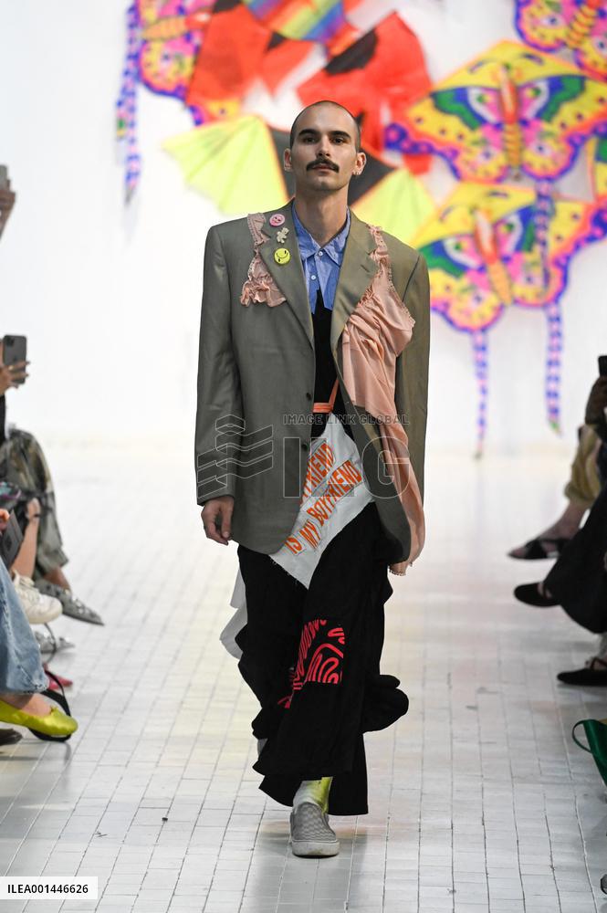 MFW - Simon Crackers Runway