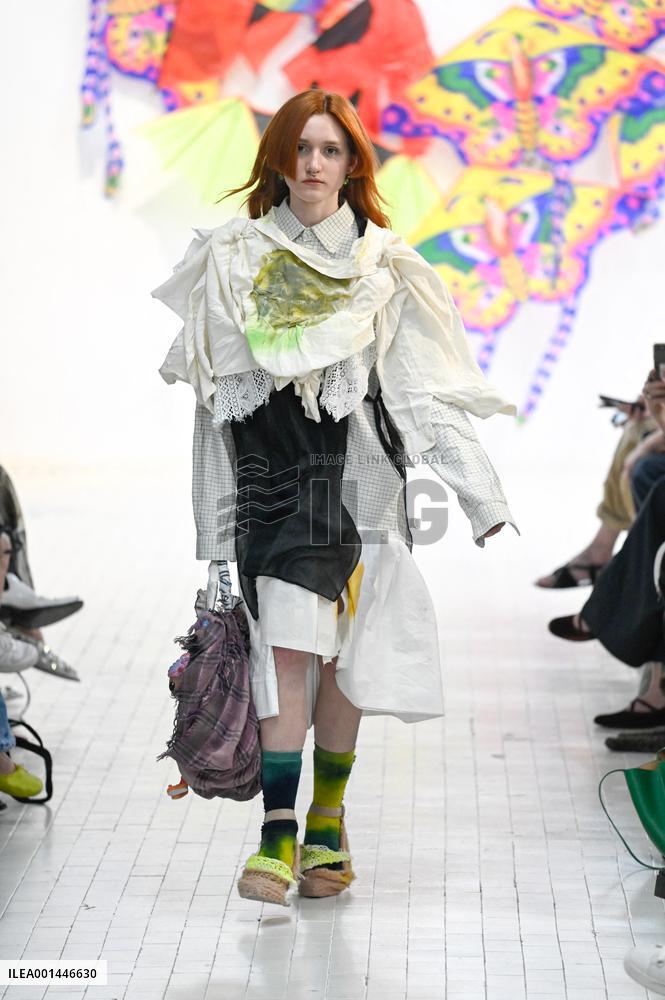 MFW - Simon Crackers Runway