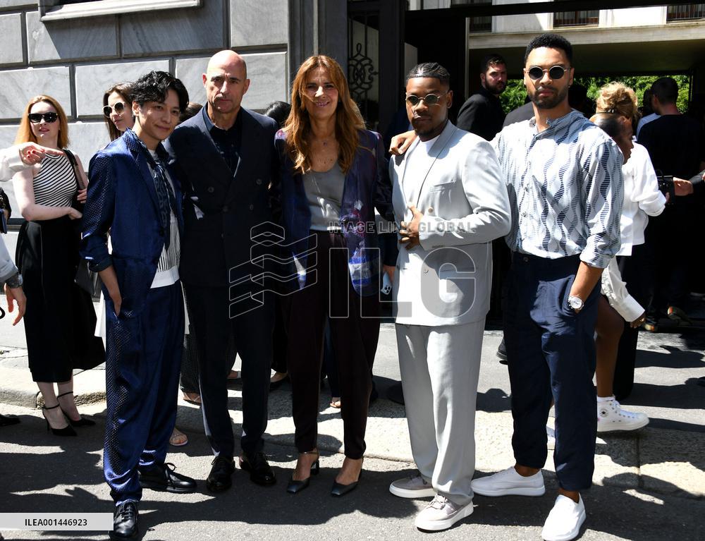 MFW - Giorgio Armani Arrival