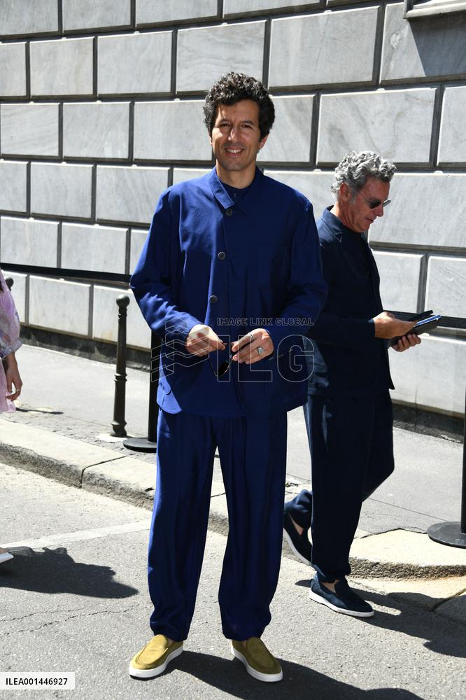 MFW - Giorgio Armani Arrival