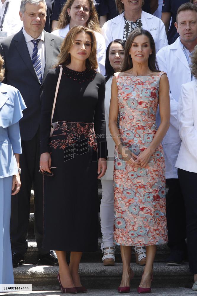 Queen Rania And Queen Letizia Visit Heraitge Restoration Workshop - Madrid